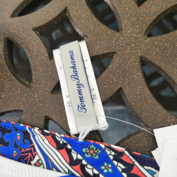 Reversible Tommy Bahama Bikini bottoms - Picture 3 of 3